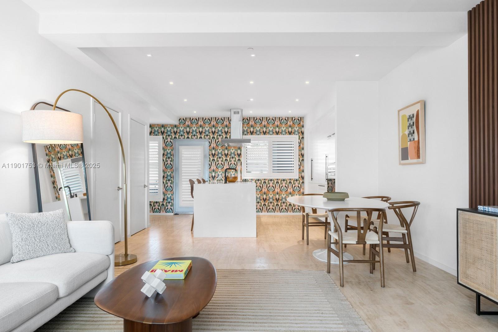 CAPRI SOUTH BEACH CONDO - Residential