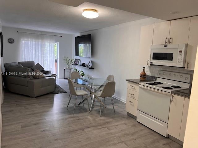 VISTA ALEGRE CONDO - Residential