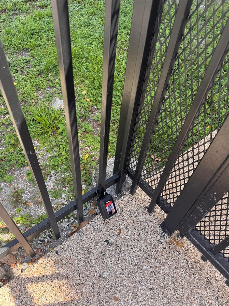 VISTA ALEGRE CONDO - Residential