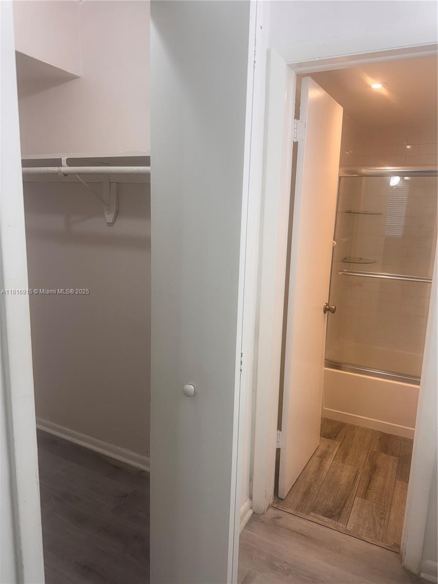 VISTA ALEGRE CONDO - Residential