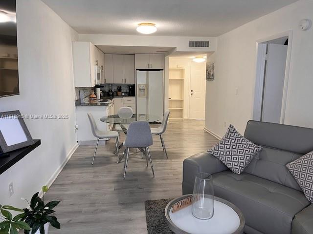 VISTA ALEGRE CONDO - Residential