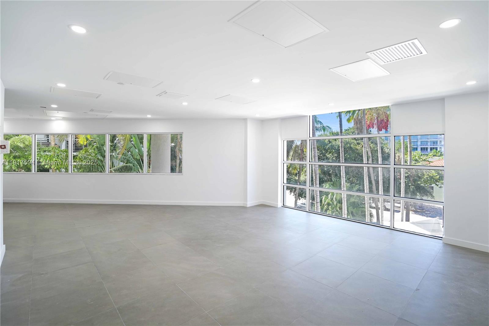 BAYVIEW PLAZA CONDO - Residential