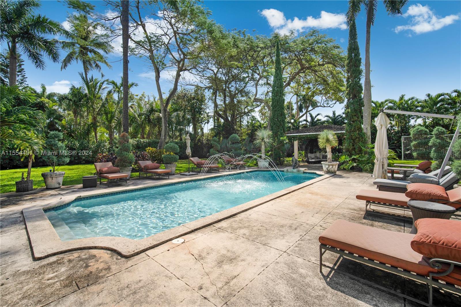 COCOA PLUM HEIGHTS SUB - Residential