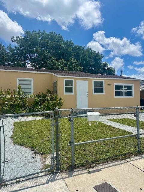 FLORAL PK 1ST AMD - Residential Lease