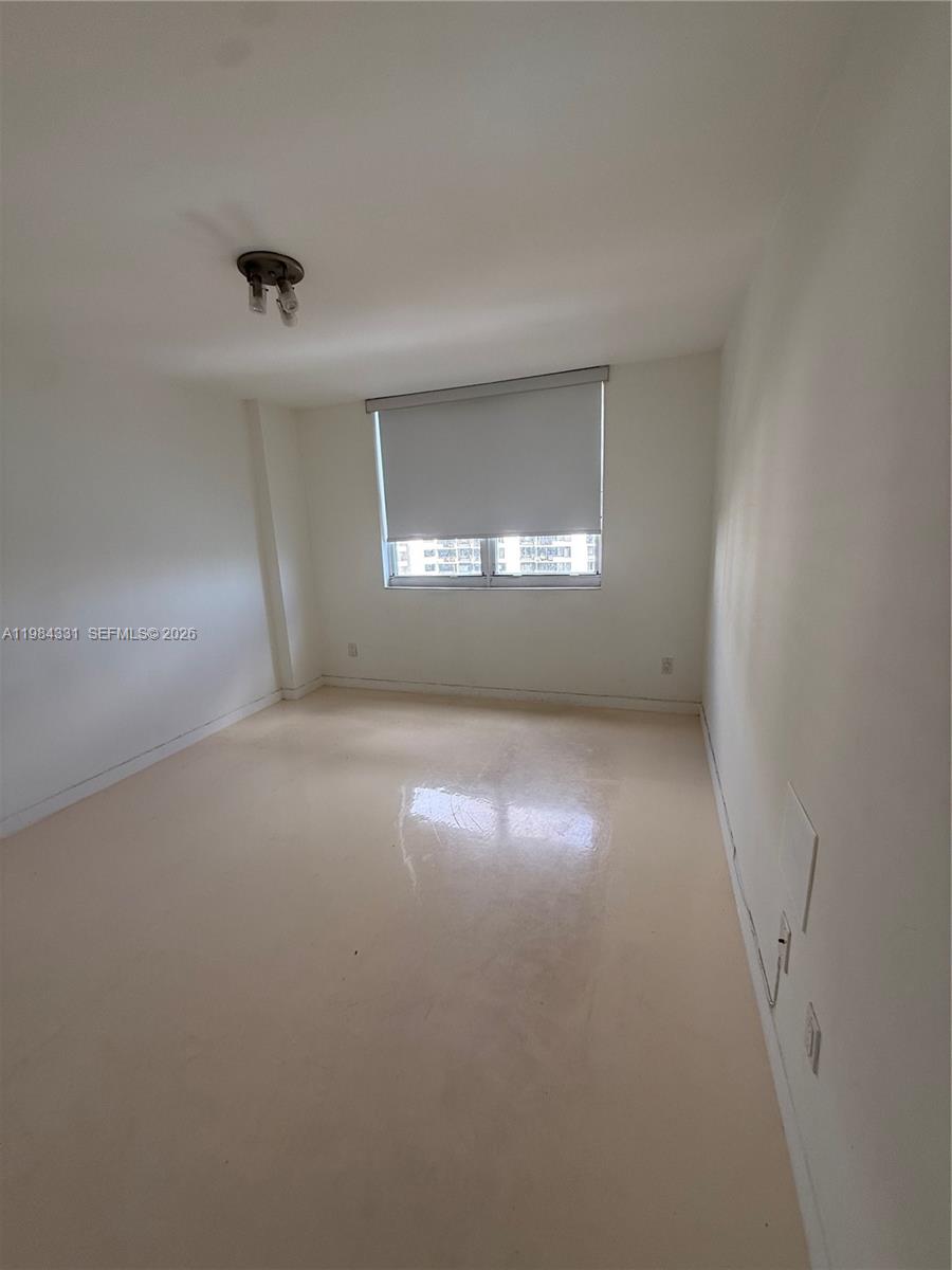 ISOLA CONDO - Residential Lease