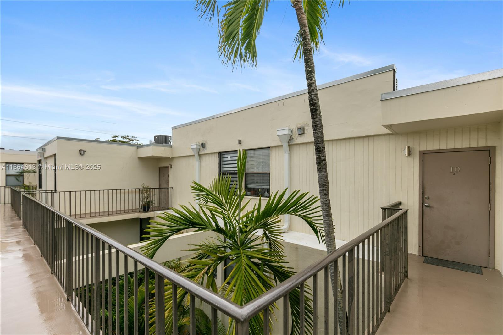 VILLA DORADA CONDO NO 1 - Residential