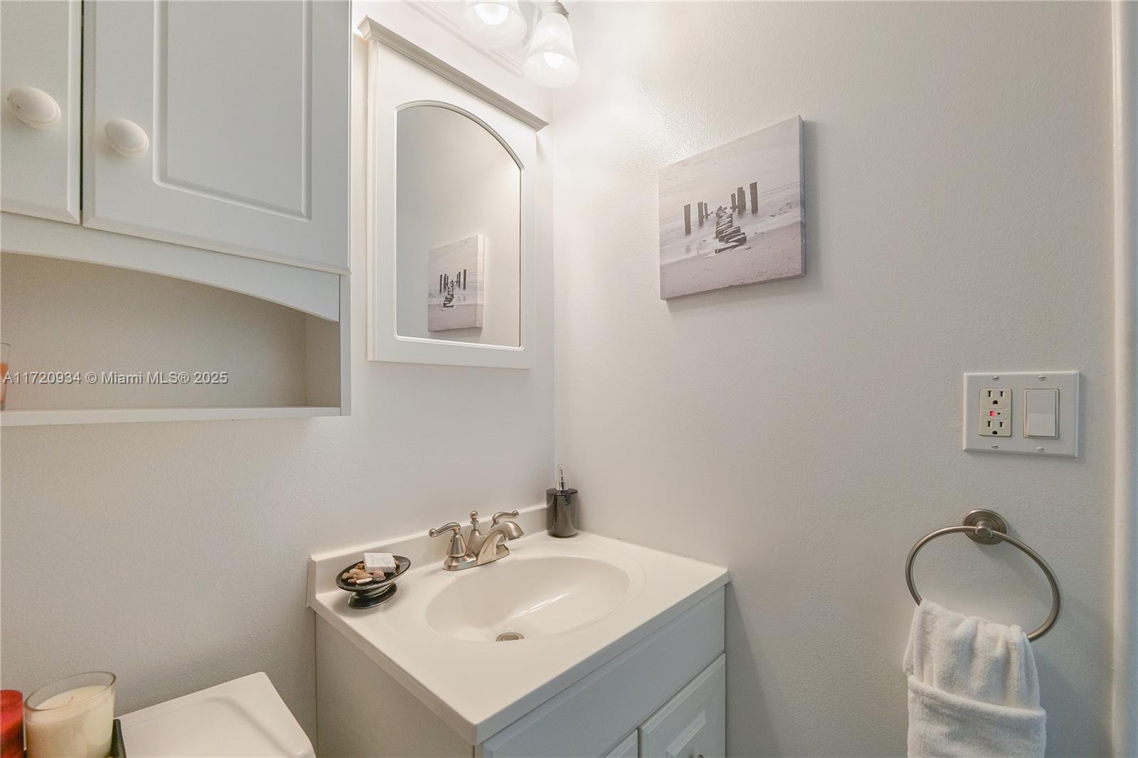ROYAL PARK CONDO - Residential