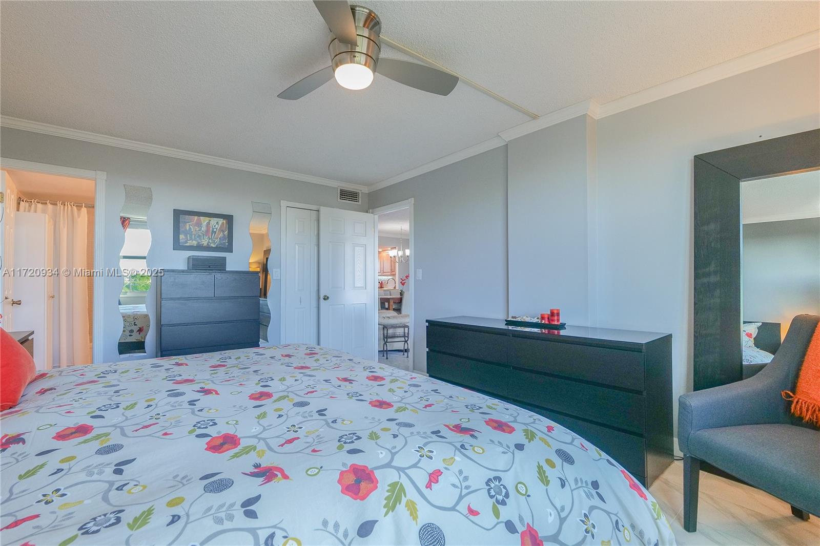ROYAL PARK CONDO - Residential
