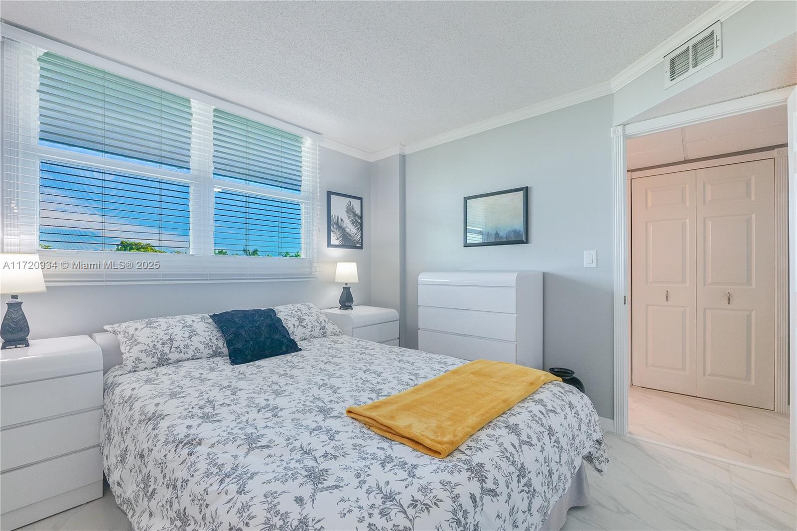 ROYAL PARK CONDO - Residential