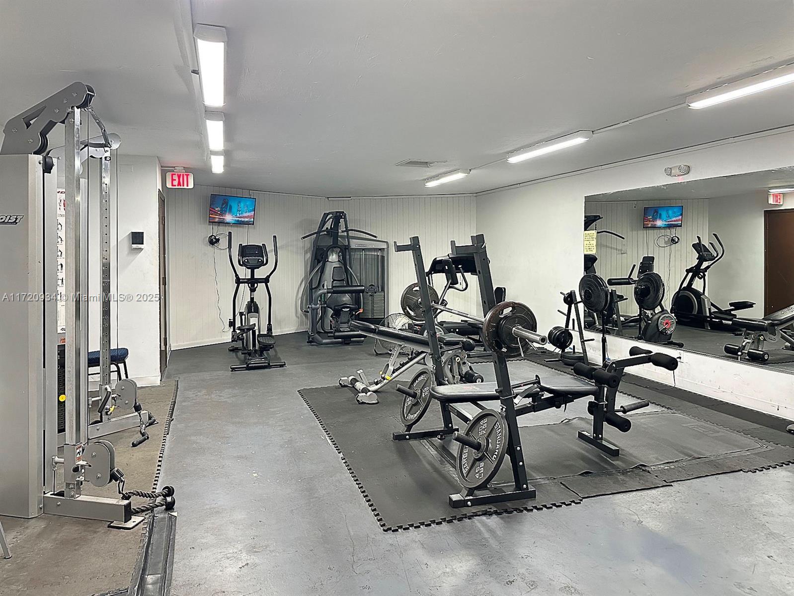 ROYAL PARK CONDO - Residential