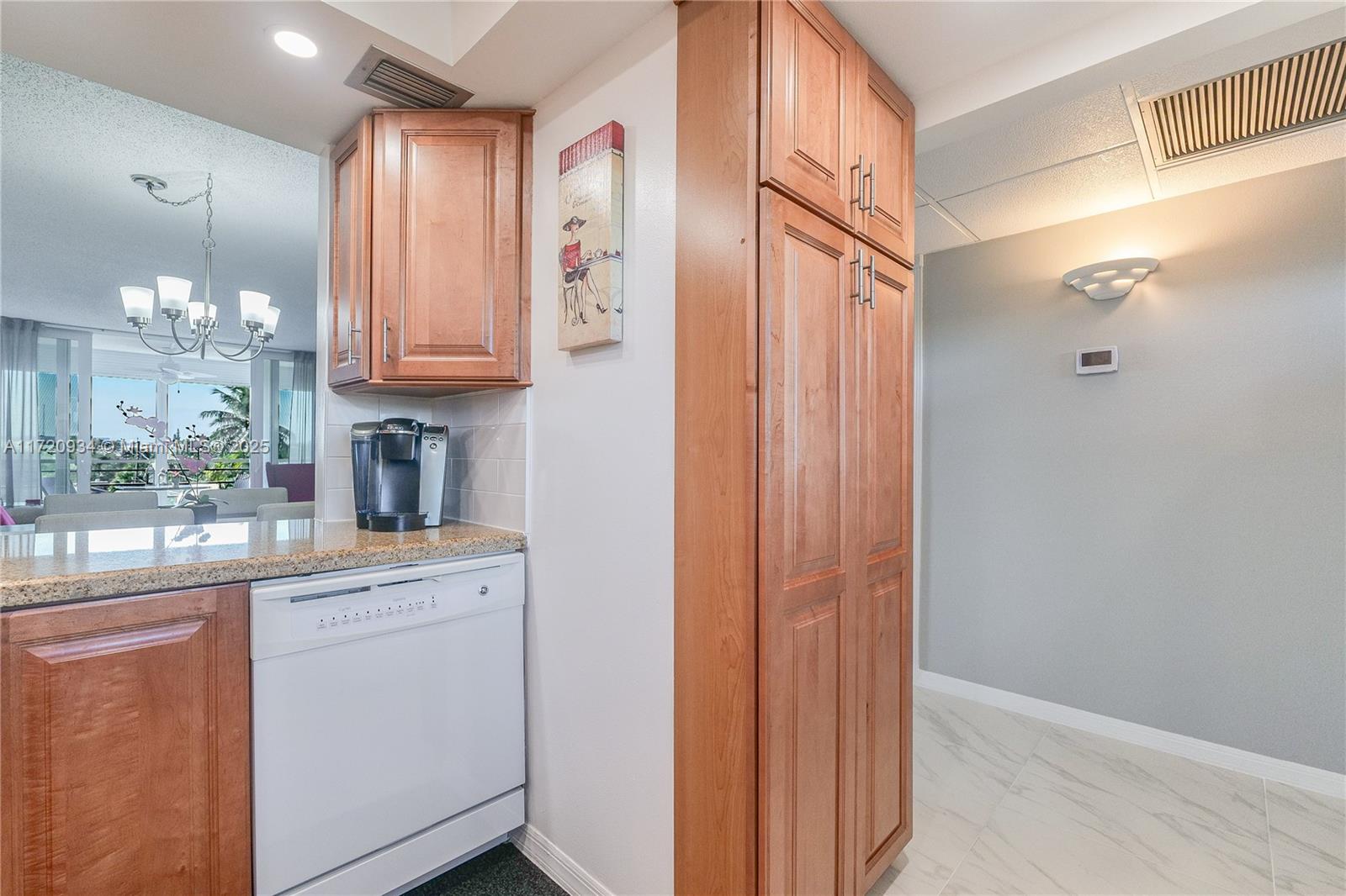 ROYAL PARK CONDO - Residential