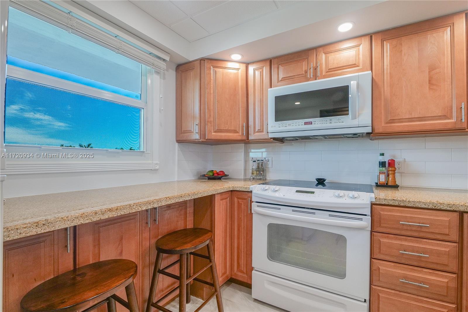 ROYAL PARK CONDO - Residential