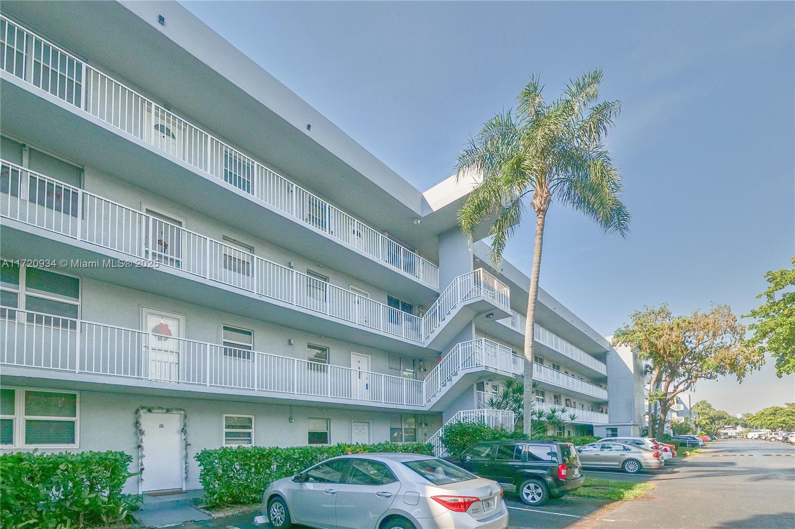 ROYAL PARK CONDO - Residential