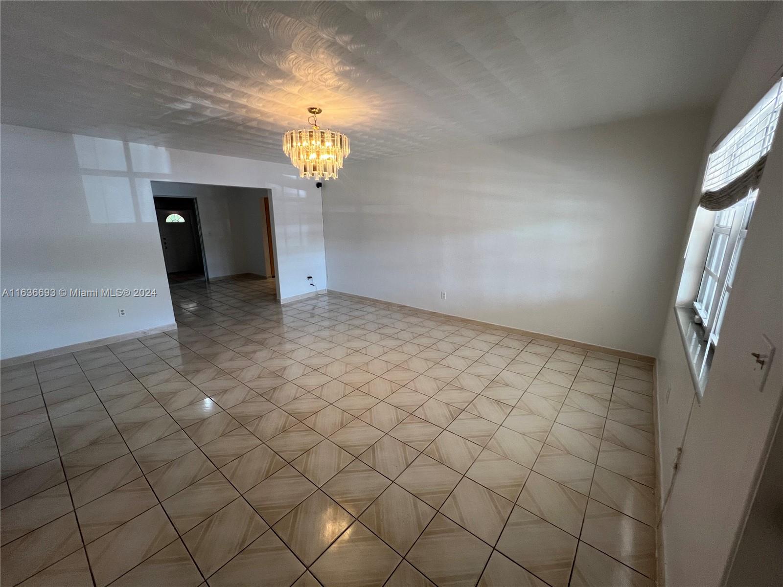 HIALEAH 2ND STUDIO ADDN - Residential Lease