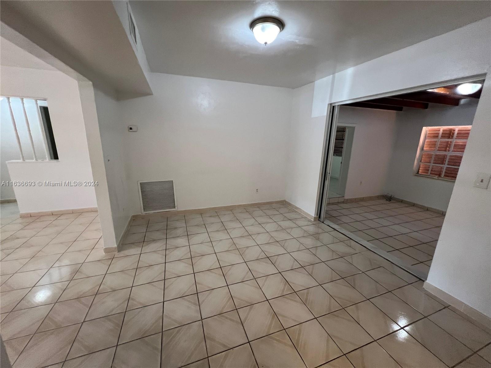 HIALEAH 2ND STUDIO ADDN - Residential Lease