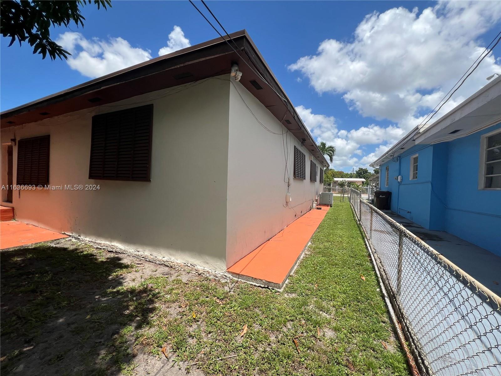 HIALEAH 2ND STUDIO ADDN - Residential Lease