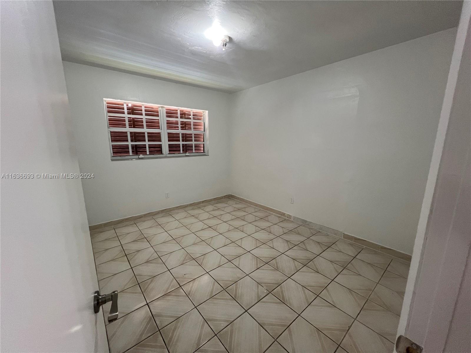 HIALEAH 2ND STUDIO ADDN - Residential Lease