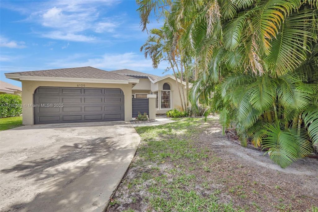 Photo of 6105 Brandon St, Palm Beach Gardens, FL 33418 (MLS # A11790363)