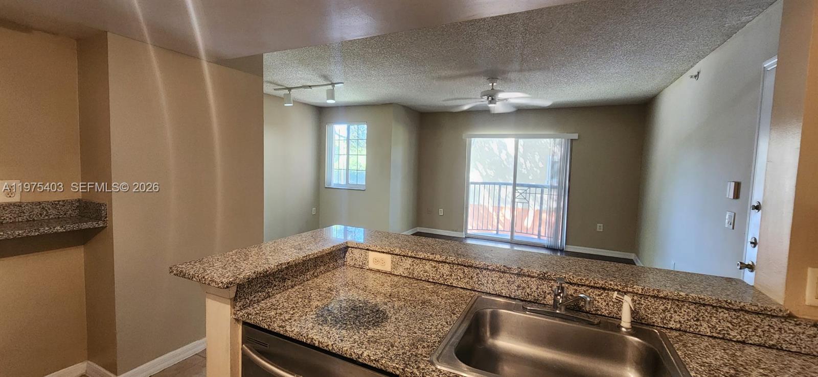 GRAND ISLES CONDO - Residential Lease