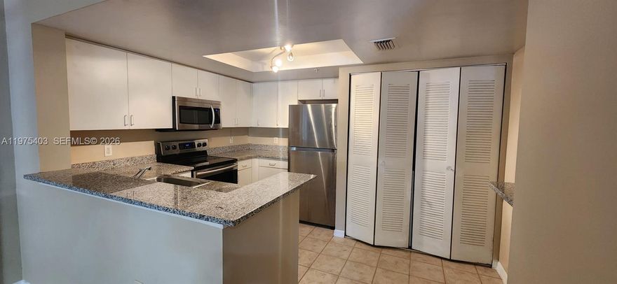 Beautiful 1 bedroom 1 bathroom unit located in the desirable Grand Isles community. This second floor unit features laminated flooring throughout, stainless steel appliances, and has been freshly painted, giving the space a clean and modern feel. Spacious layout with great natural light and a private entrance.
Grand Isles offers resort style amenities including a community pool, fitness center and clubhouse. Conveniently located near major highways, shopping and dining.
Water is not included in the rent. Minimum 630 credit score required per HOA. First, last and security required for move in.
Please present all offers with CTL, copy of ID, screenshot of credit score, background check and pay stubs or proof of income.