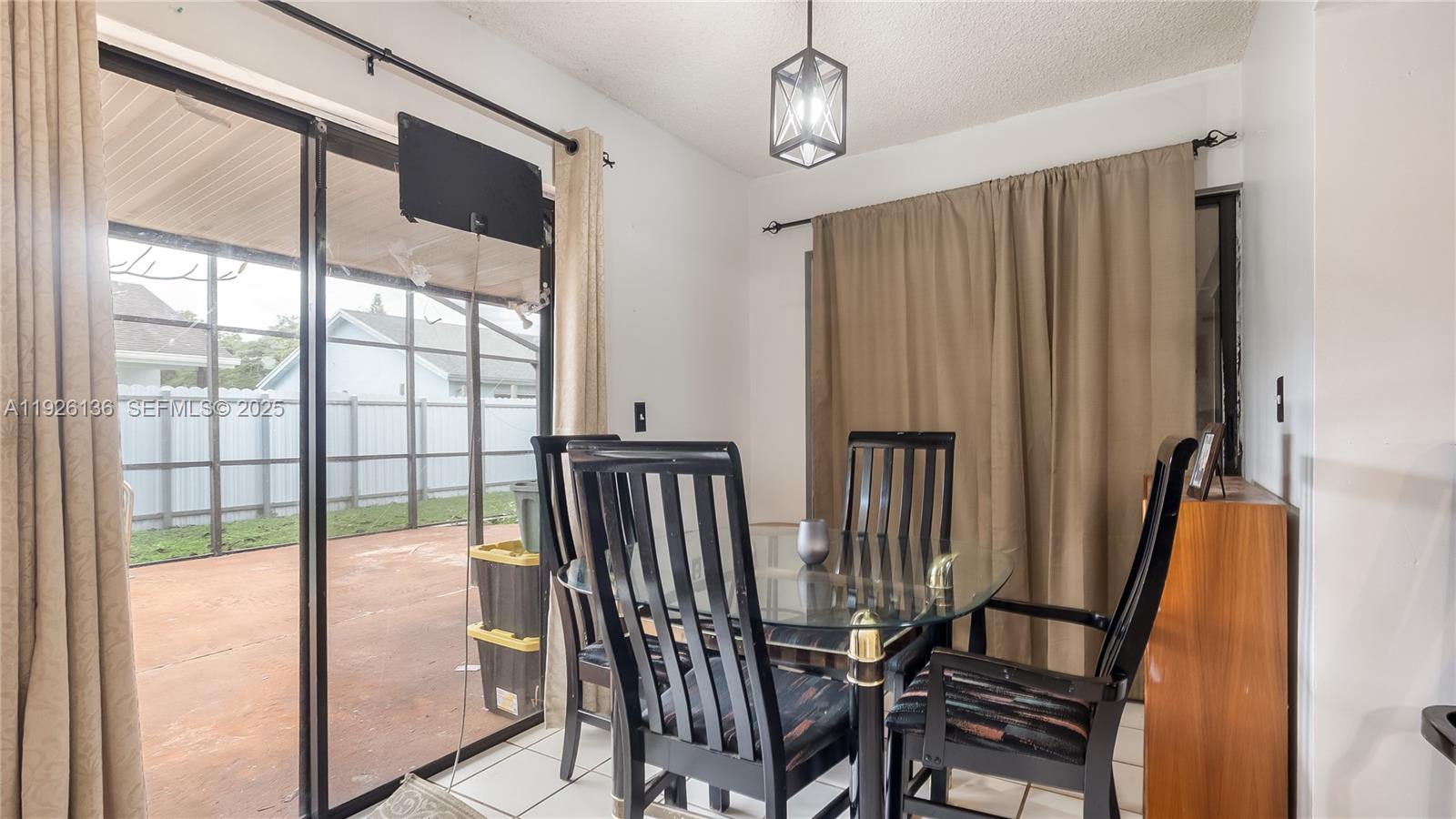 CORAL WOODS - Residential