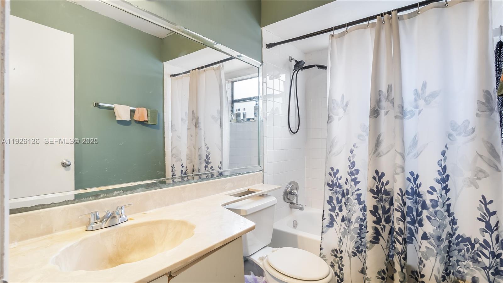 CORAL WOODS - Residential