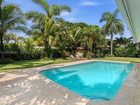 Photo of 731 NW 4th Ct, Boca Raton, FL 33432 (MLS # A12084745)