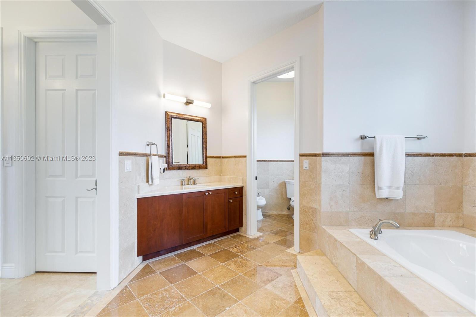 D ADESKY PROPERTIES SUB - Residential