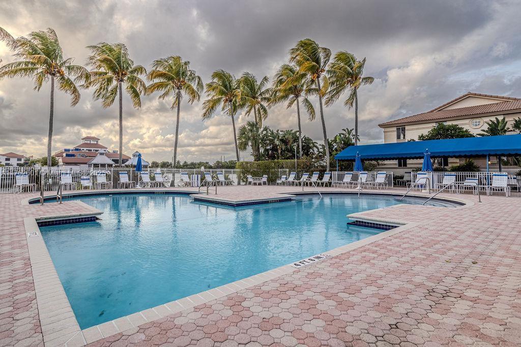 PLUM AT BOCA POINTE CONDO - Residential