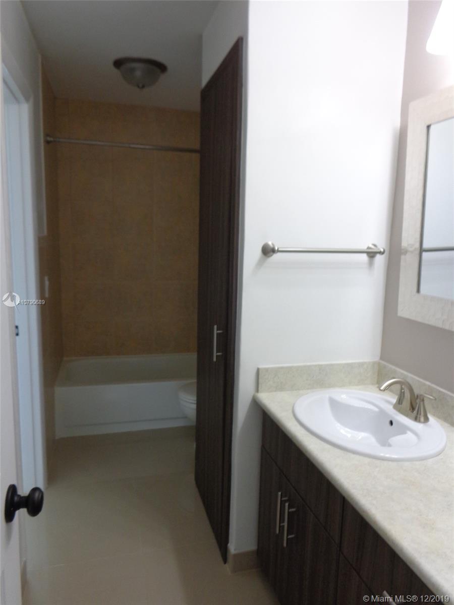 SPANISH TRACE CONDO - Residential Lease