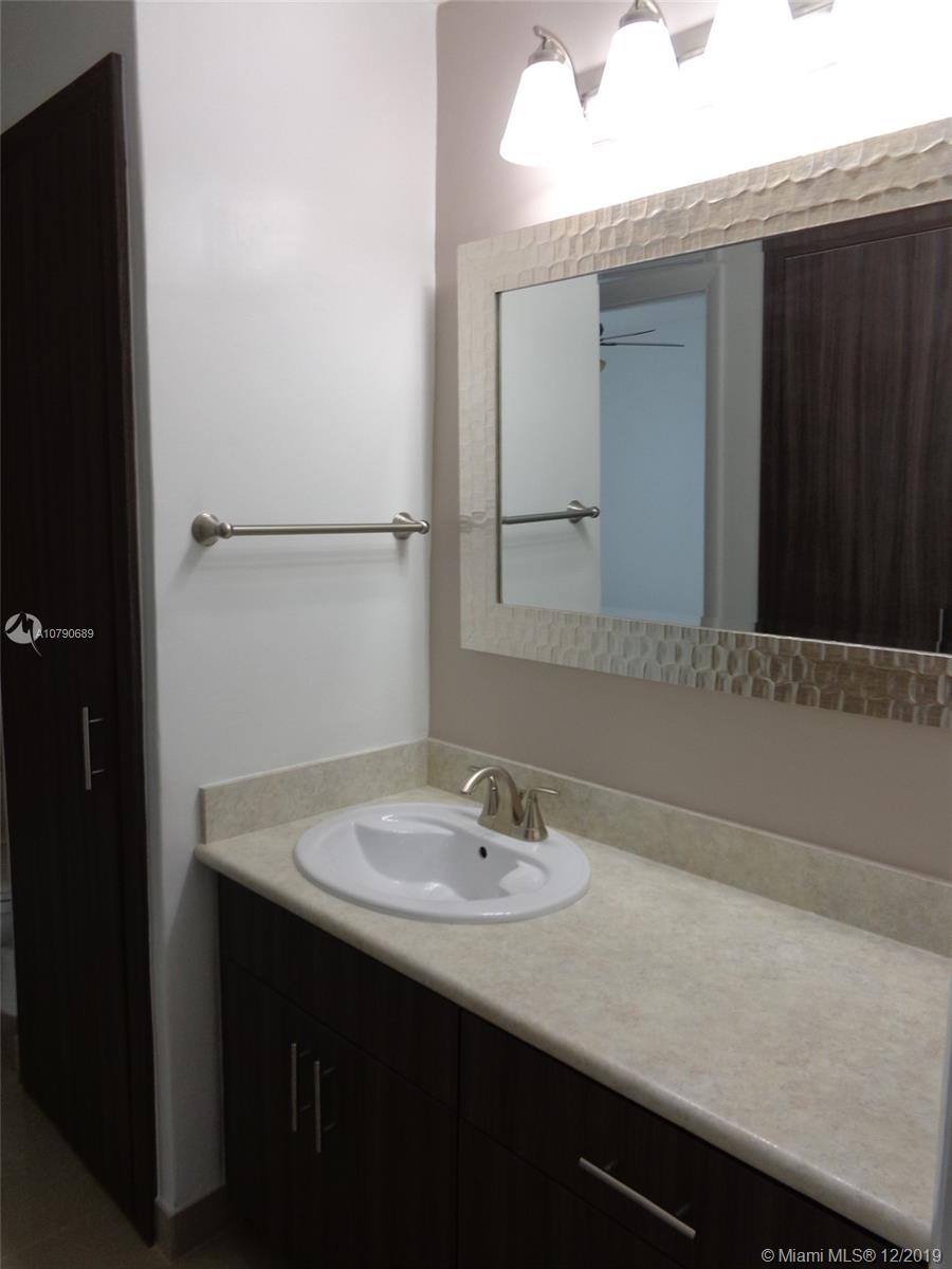 SPANISH TRACE CONDO - Residential Lease