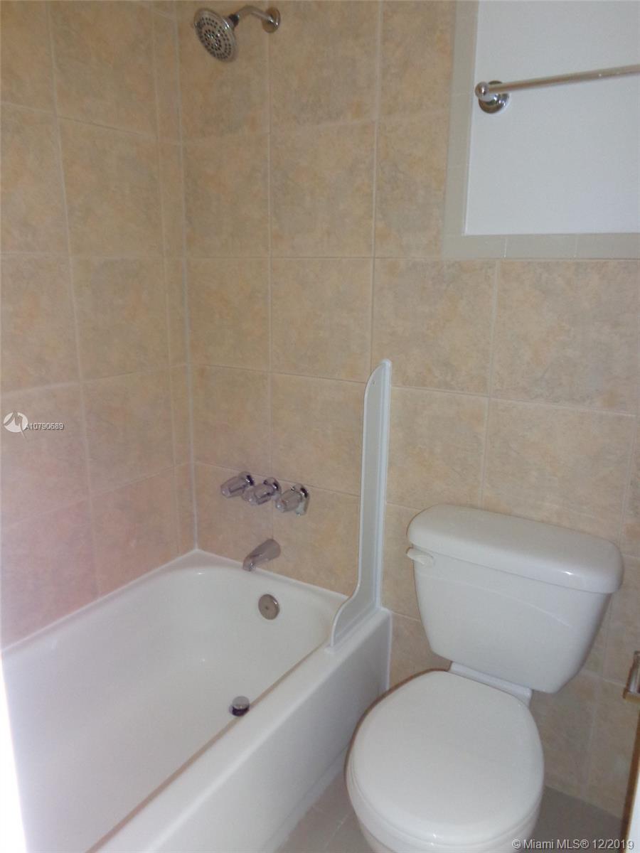 SPANISH TRACE CONDO - Residential Lease