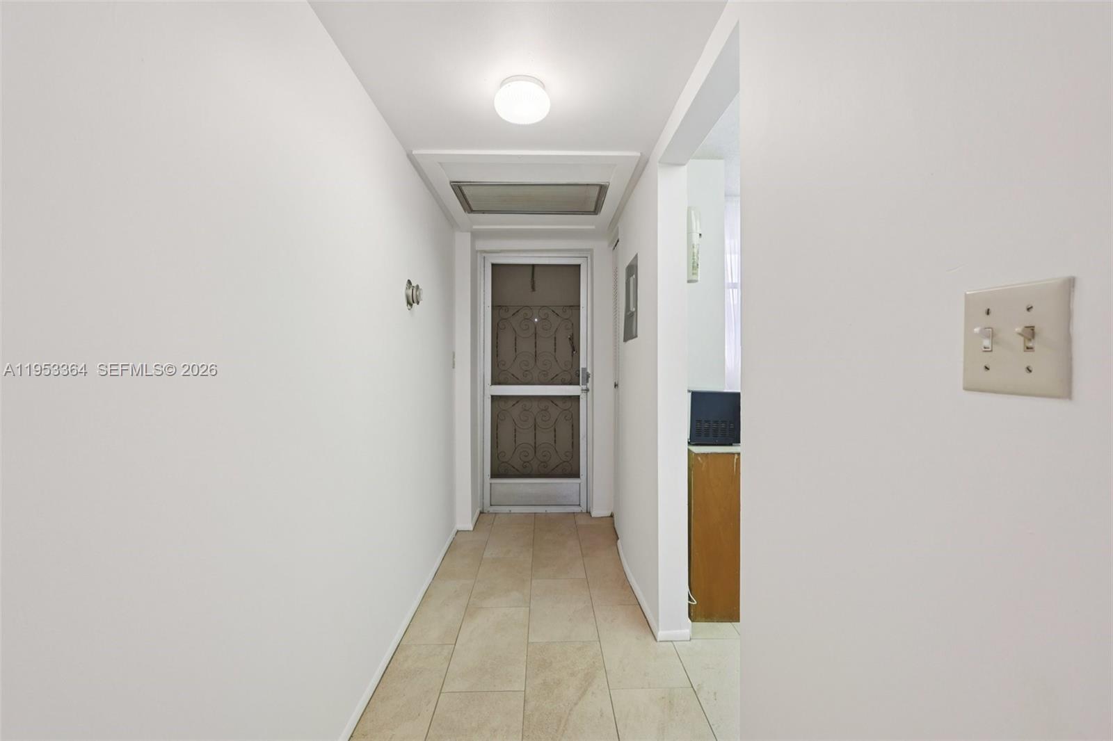 CROSS FOX CONDO - Residential