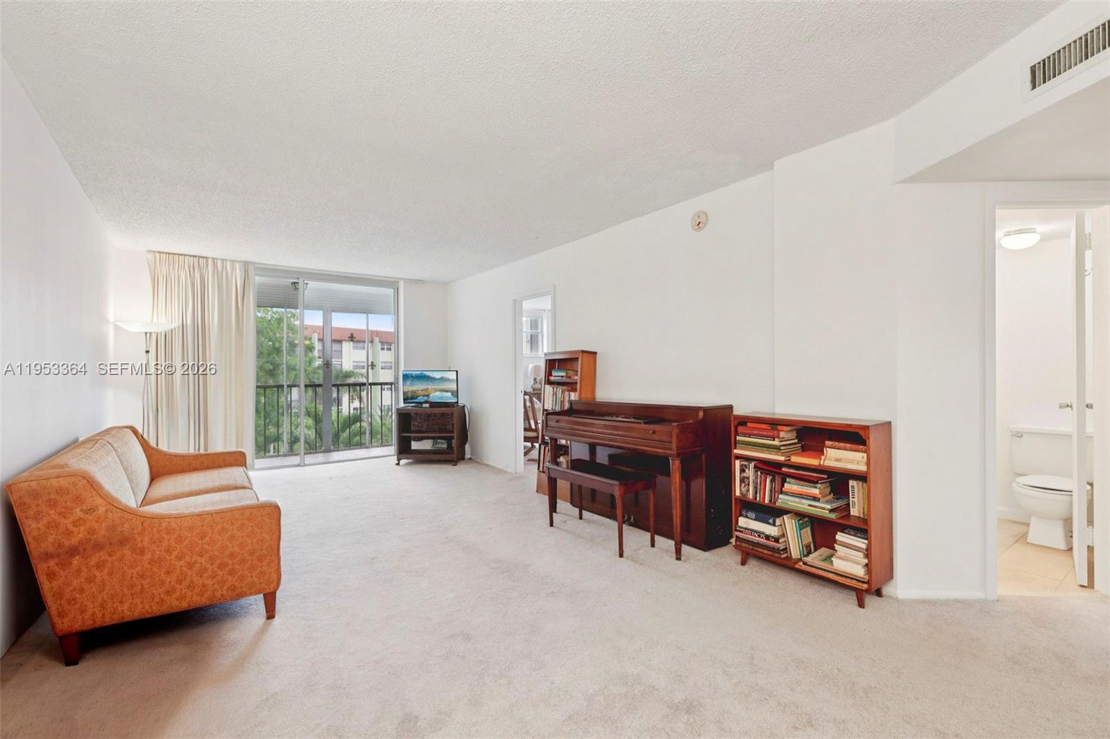 CROSS FOX CONDO - Residential