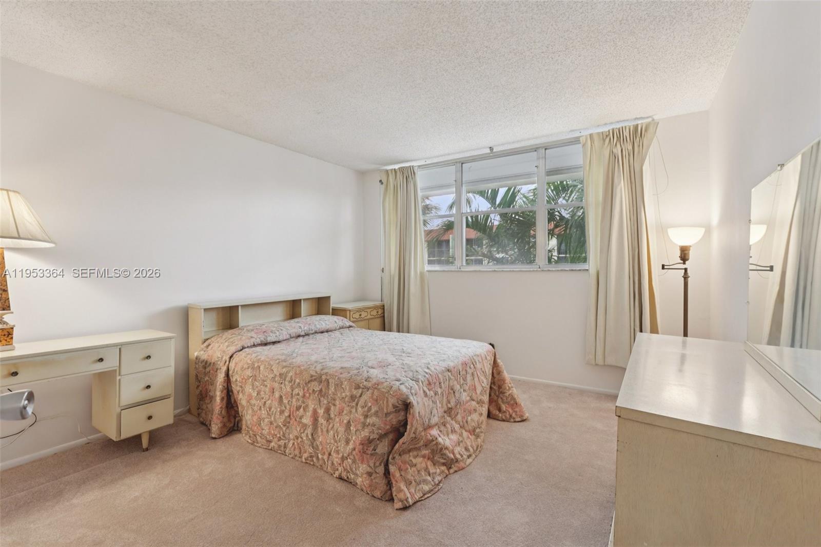 CROSS FOX CONDO - Residential