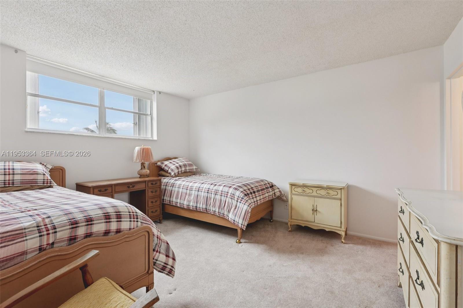 CROSS FOX CONDO - Residential