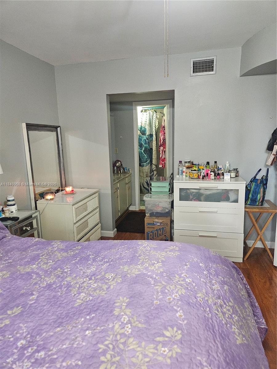 COLONY POINT 6 CONDO - Residential