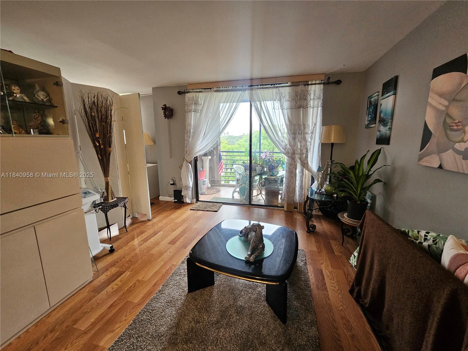 COLONY POINT 6 CONDO - Residential