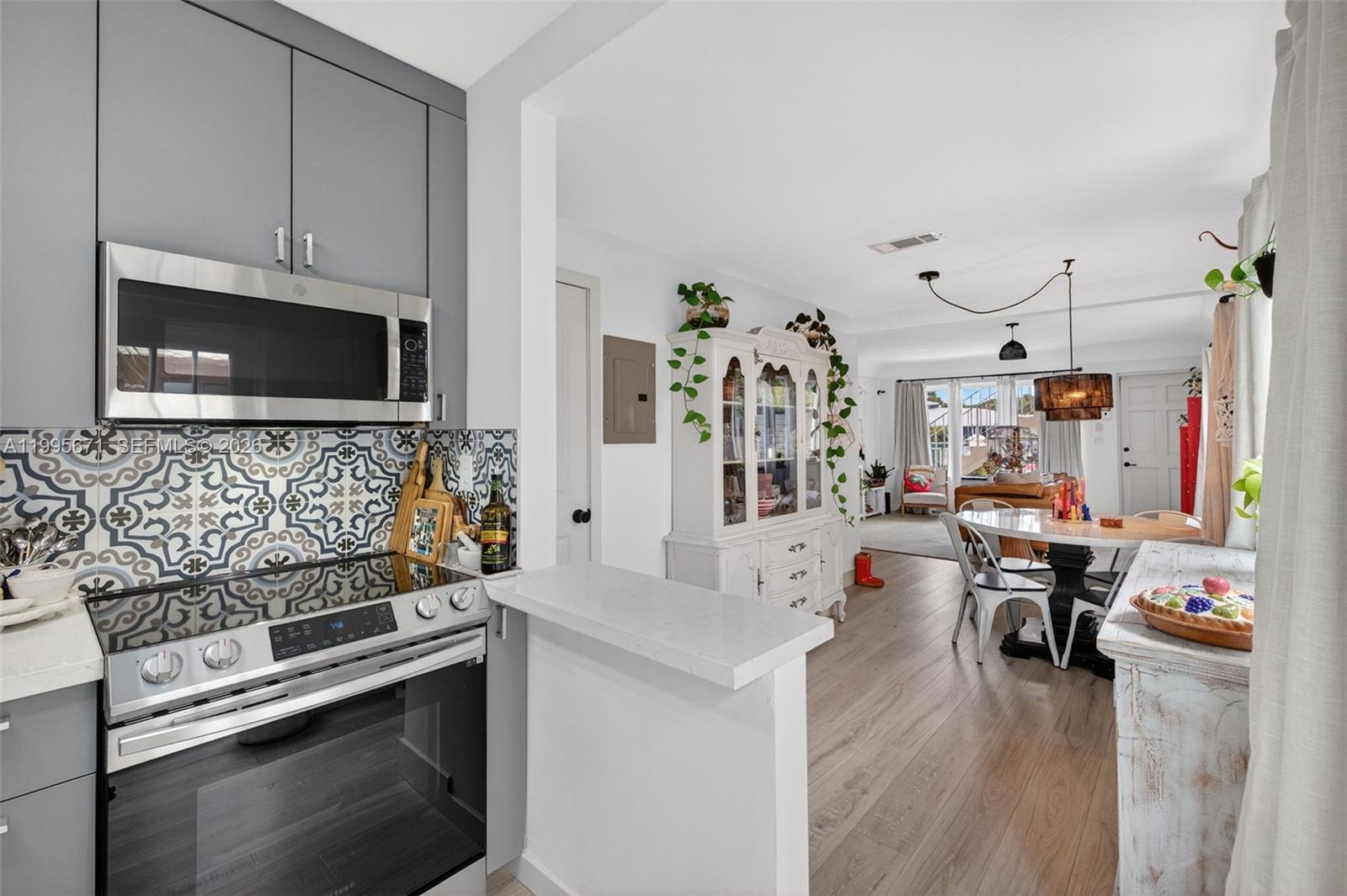 CORAL RIDGE LANDINGS II C - Residential