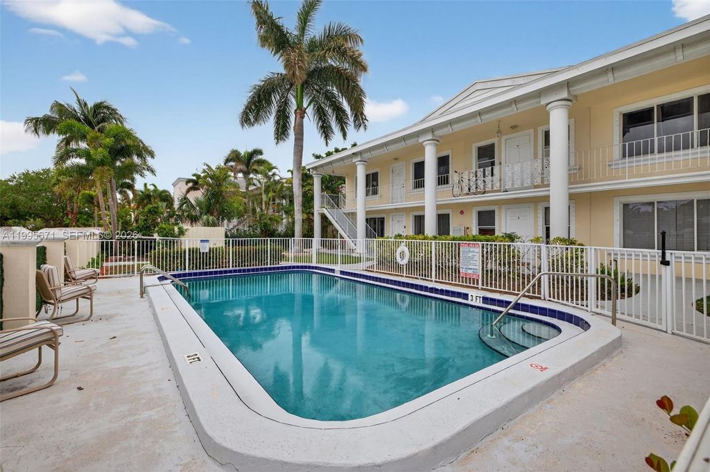 Photo of 4525 NE 21st Ave #1, Fort Lauderdale, FL 33308 (MLS # A11995671)