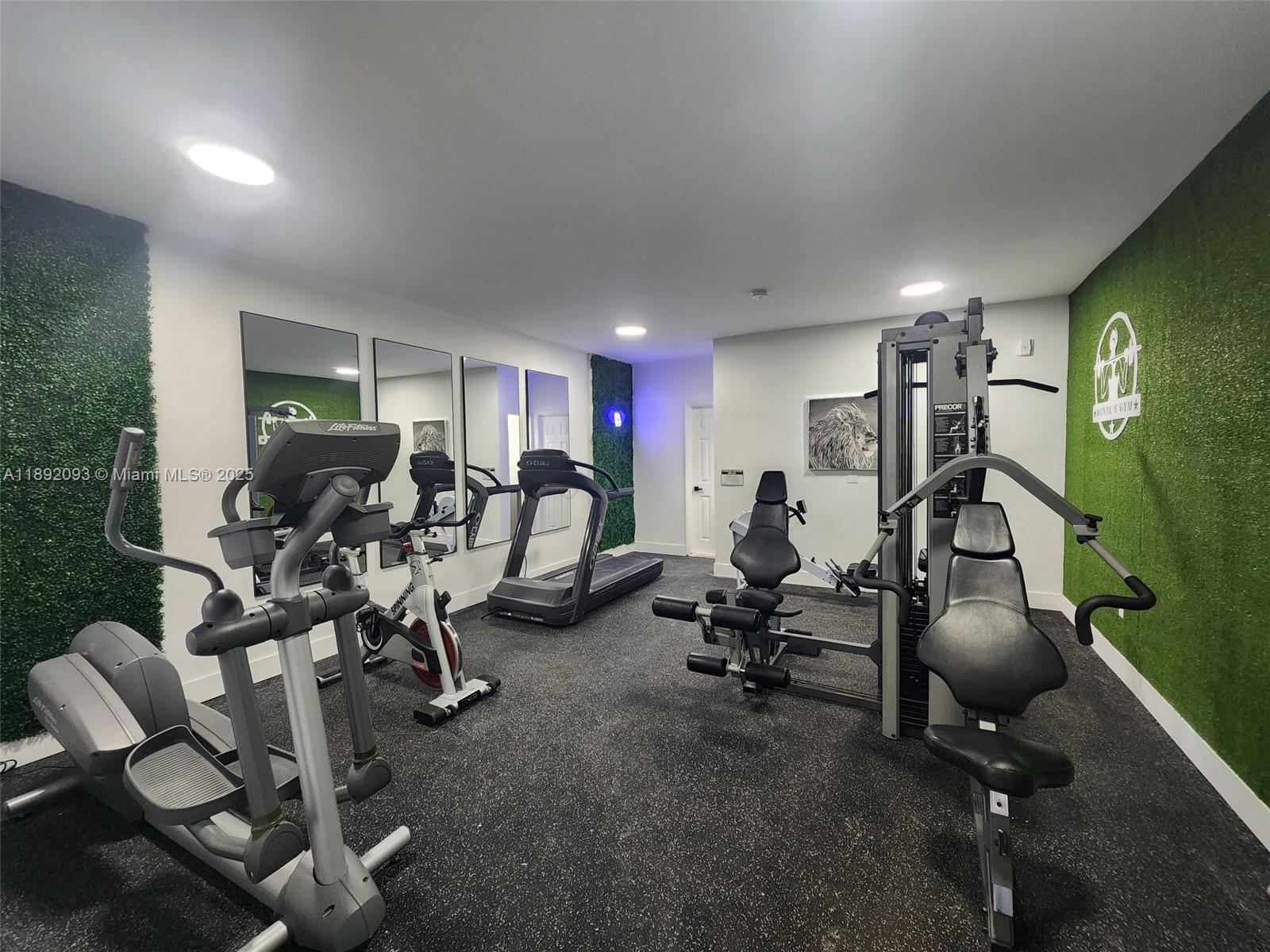 ISLE OF NORMANDY MIAMI VI - Residential Lease