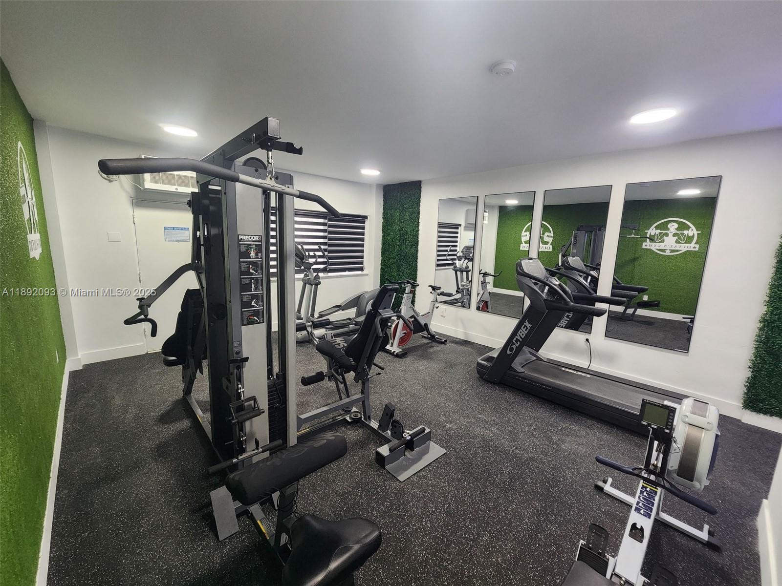 ISLE OF NORMANDY MIAMI VI - Residential Lease