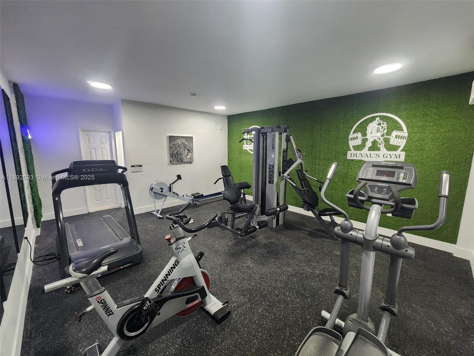 ISLE OF NORMANDY MIAMI VI - Residential Lease