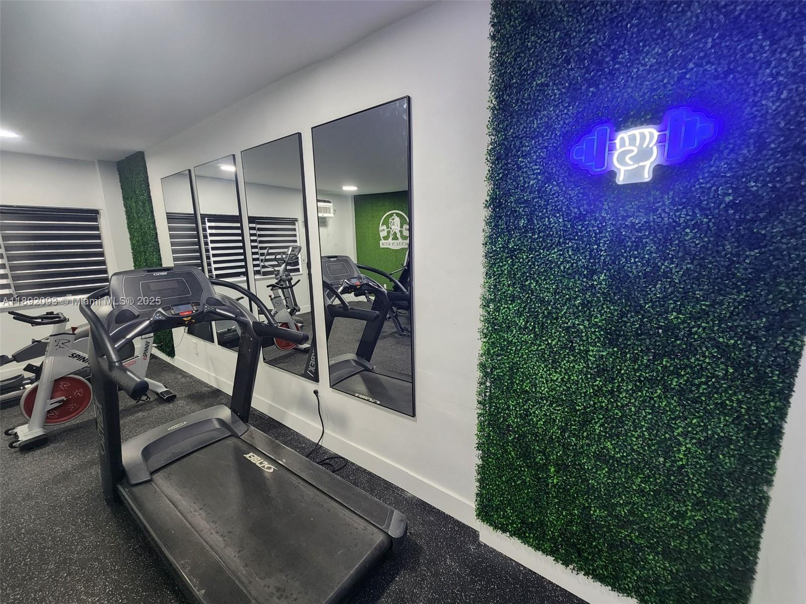ISLE OF NORMANDY MIAMI VI - Residential Lease