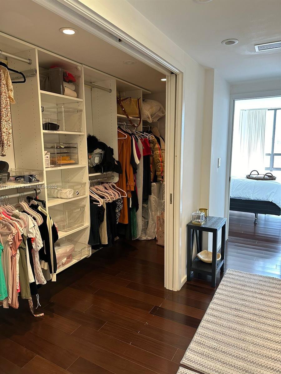 COSTA BELLA CONDO - Residential Lease