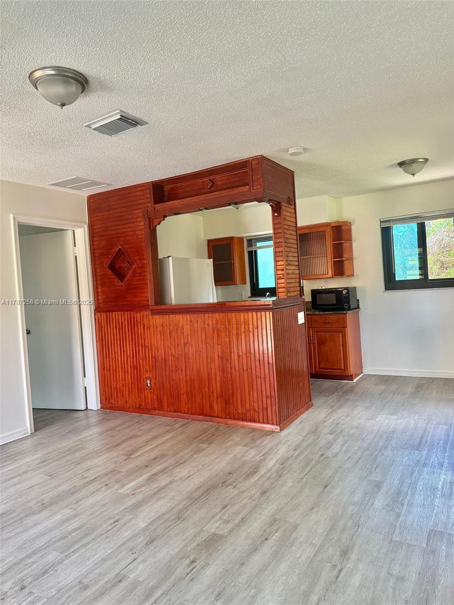 Rental Property at 4441 Sw 32nd Ave 5, Dania Beach, Miami-Dade County, Florida - Bedrooms: 1 
Bathrooms: 1  - $1,600 MO.