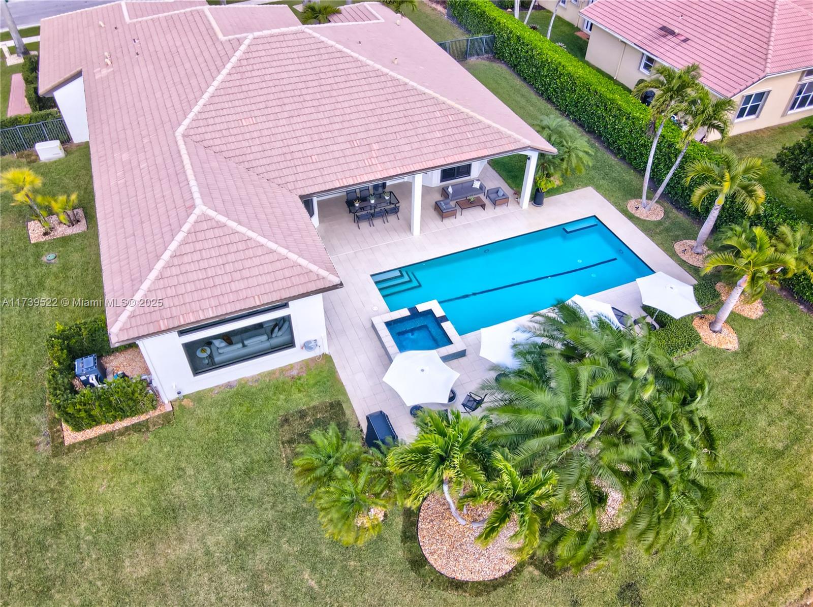 RIVERSTONE - Residential