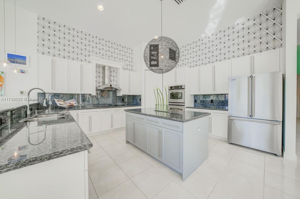 RIVERSTONE - Residential