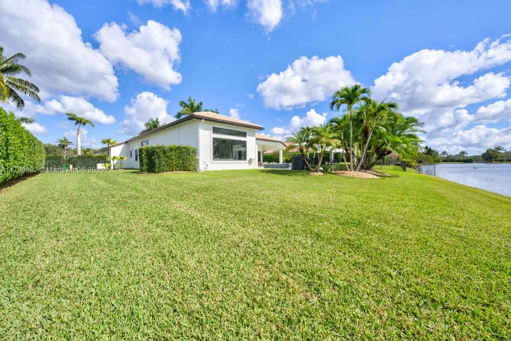 RIVERSTONE - Residential