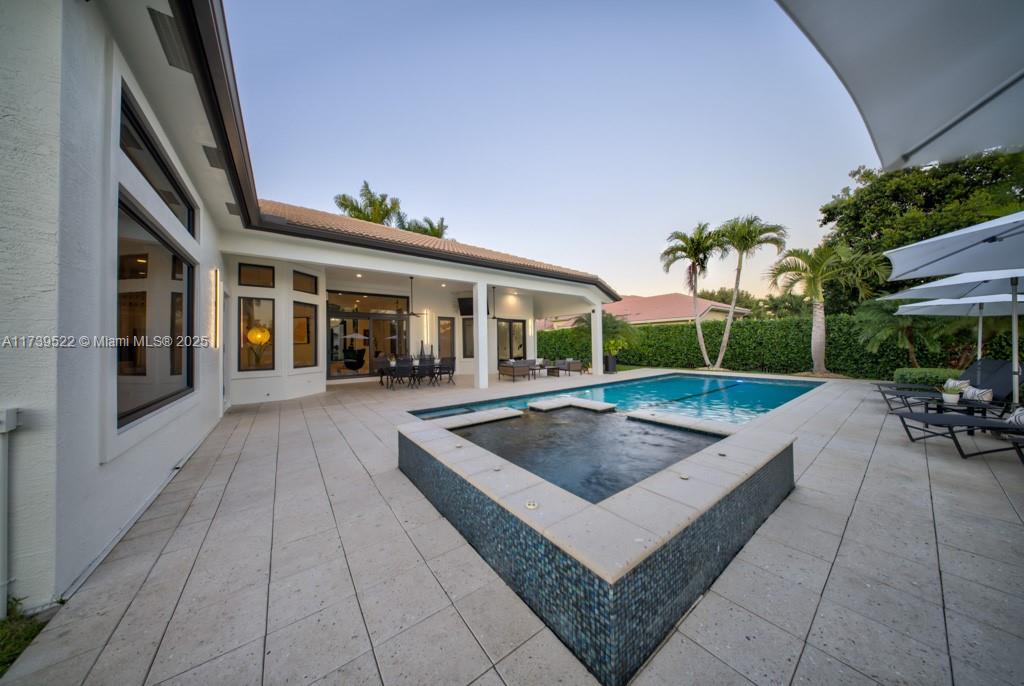 RIVERSTONE - Residential